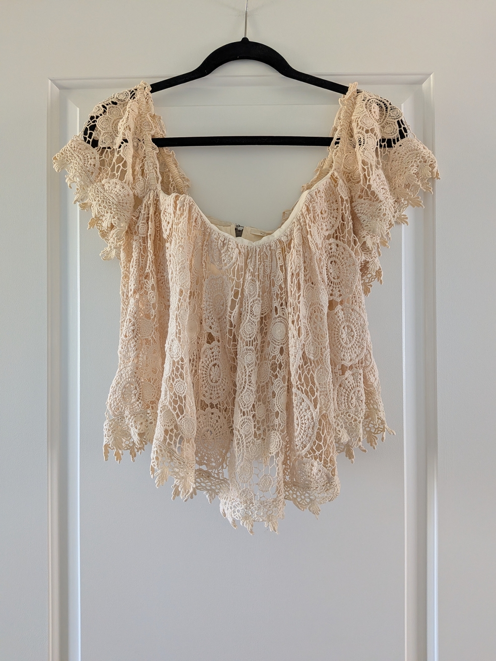 Tularosa Crochet Lace Off-Shoulder Top in Cream